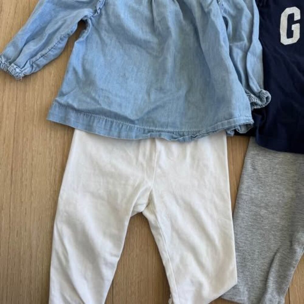 Baby GAP bundle - Picture 3 of 3